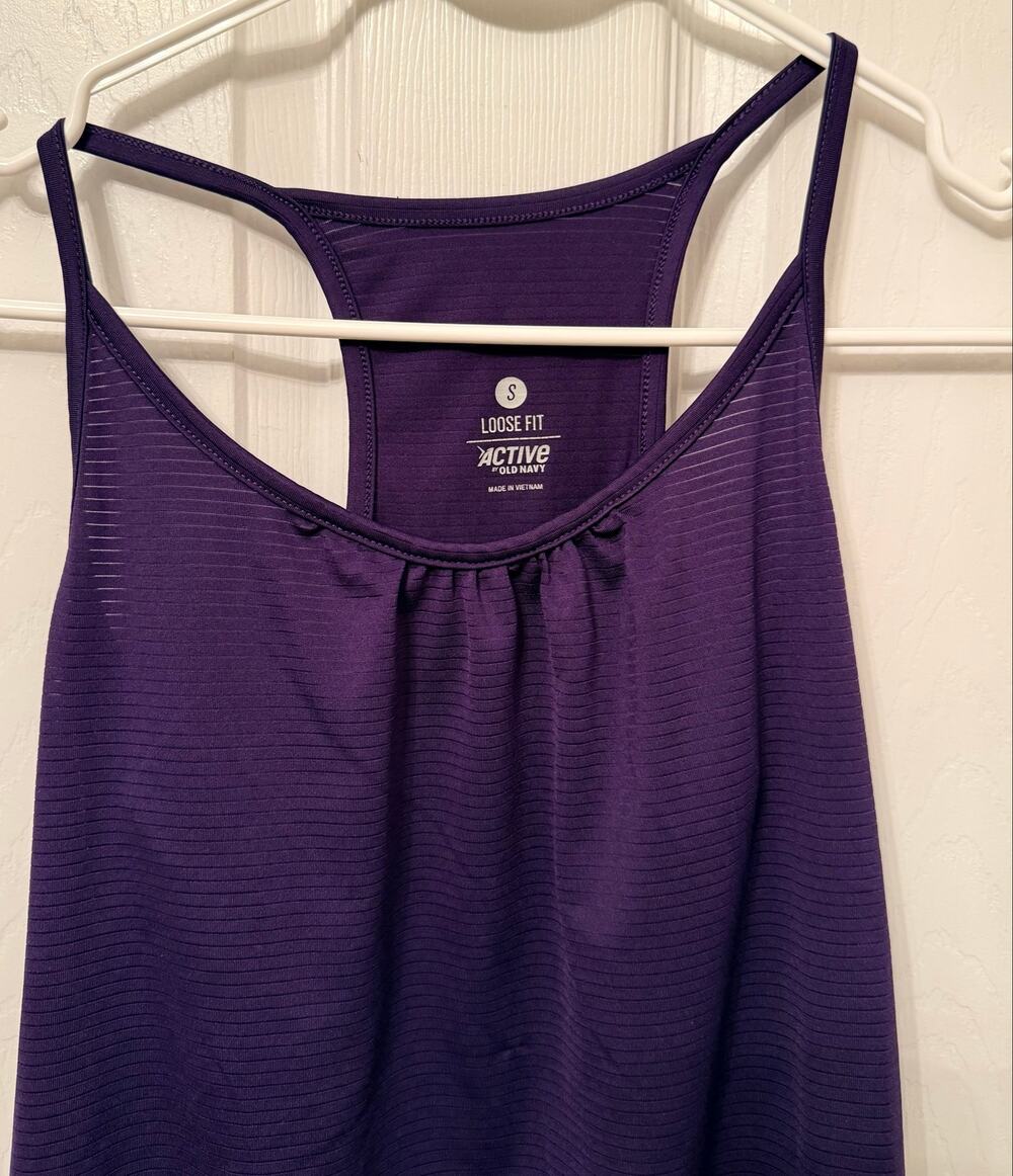 NWOT  Women’s Old Navy Active Purple Tank Top. Size Small.